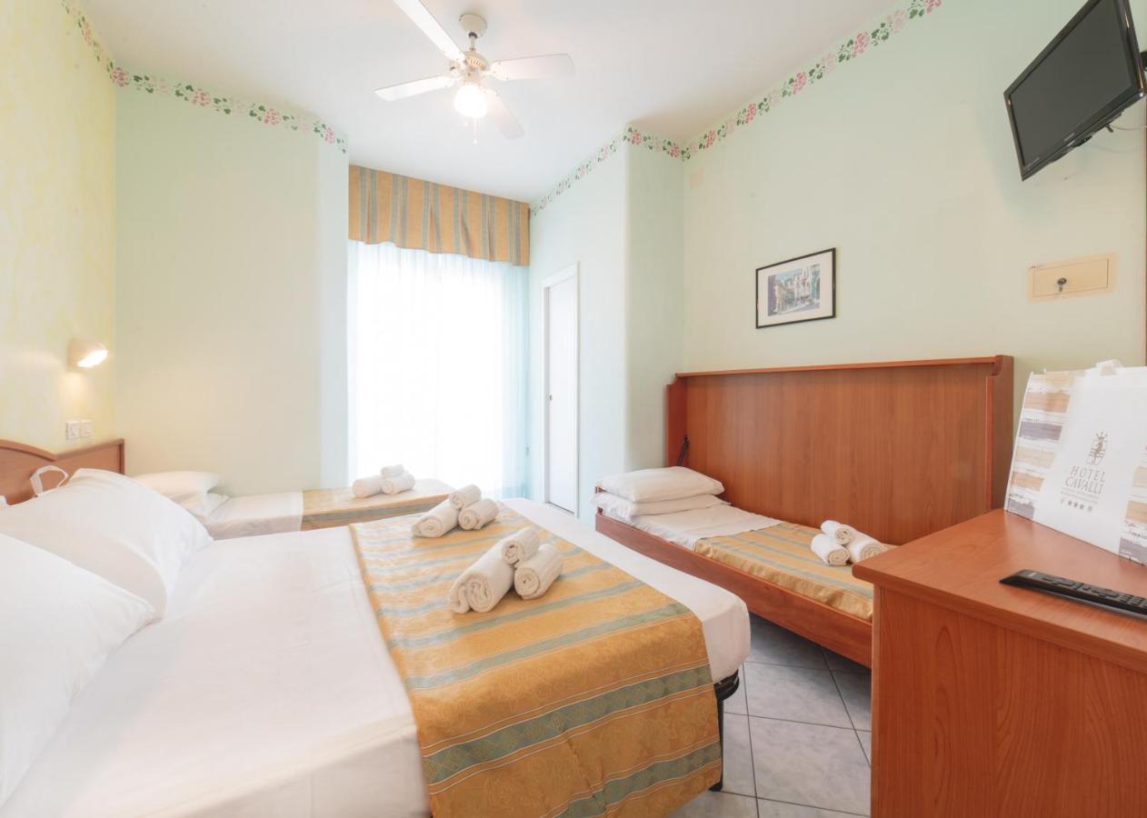 Hotel Cavalli كاتوليكا المظهر الخارجي الصورة